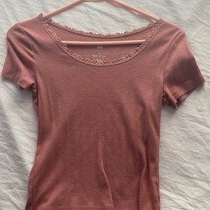 SO small lace trim T-shirt in a coral/ light pink color